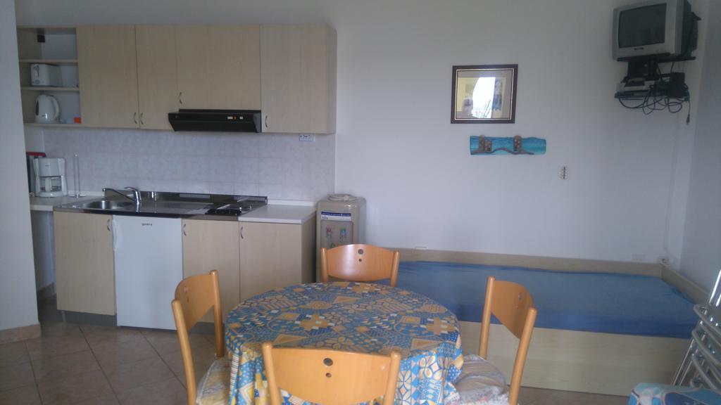Apartments Roza Miskovici Екстер'єр фото