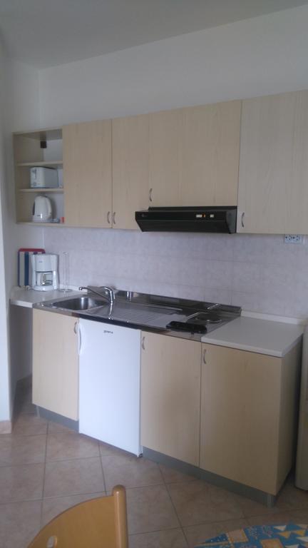 Apartments Roza Miskovici Екстер'єр фото