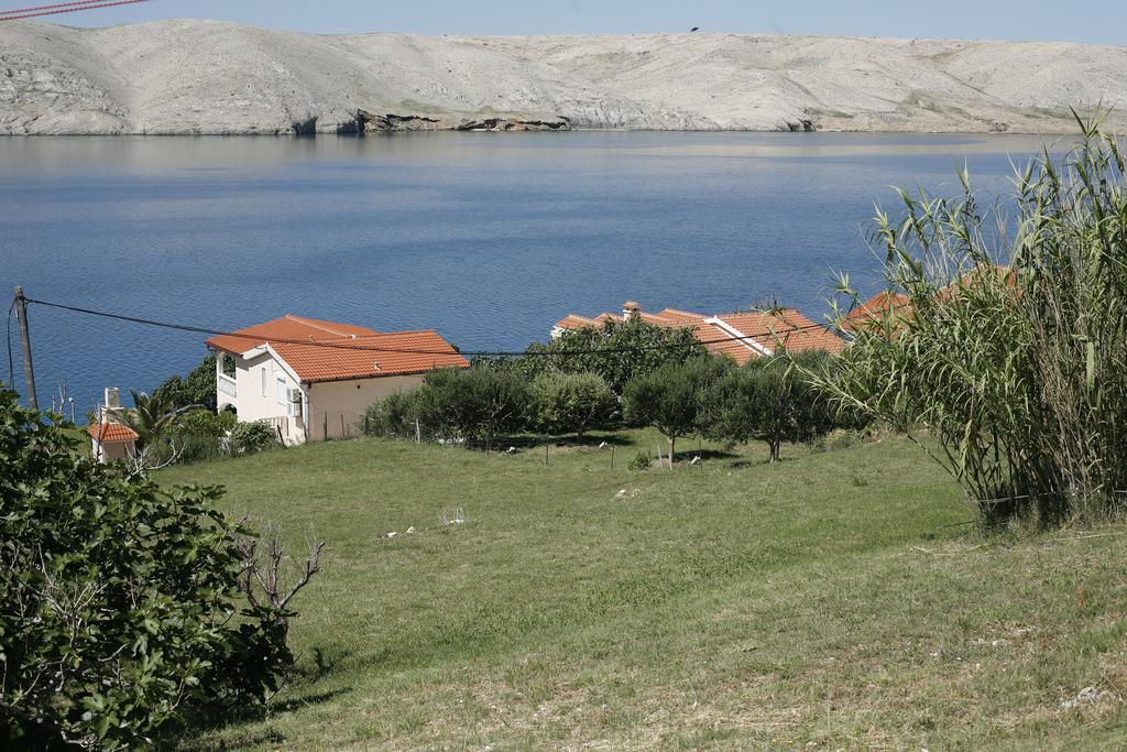 Apartments Roza Miskovici Екстер'єр фото
