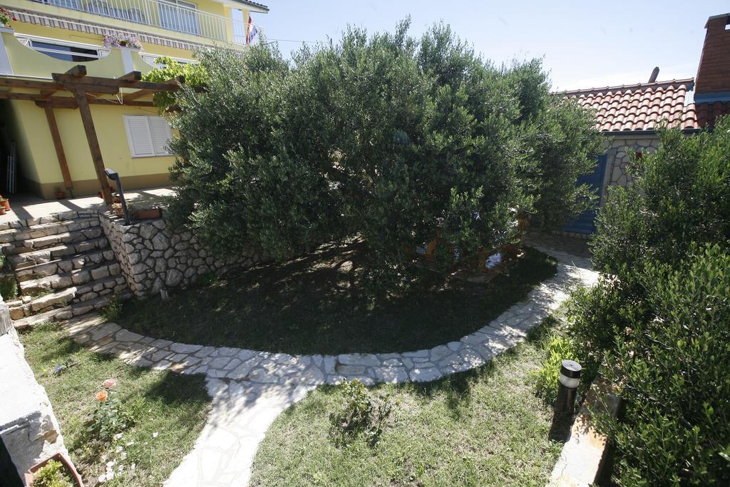 Apartments Roza Miskovici Екстер'єр фото