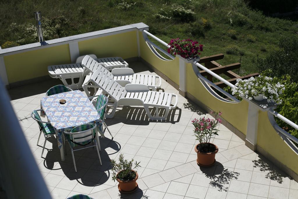 Apartments Roza Miskovici Екстер'єр фото