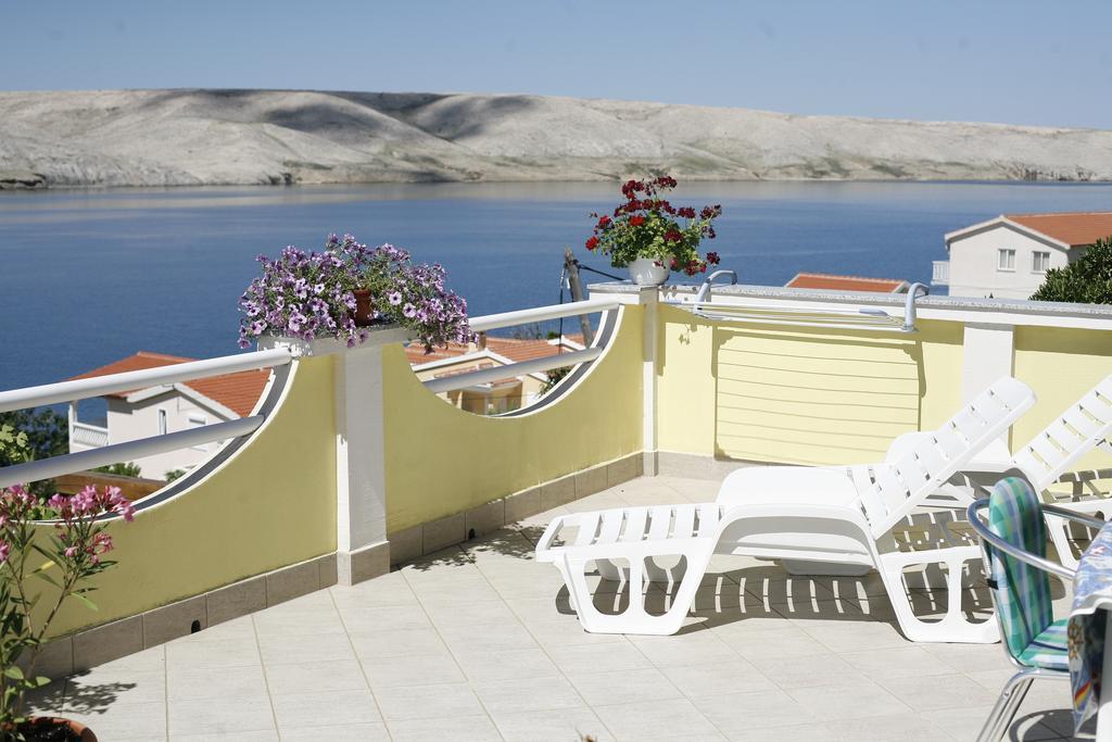 Apartments Roza Miskovici Екстер'єр фото