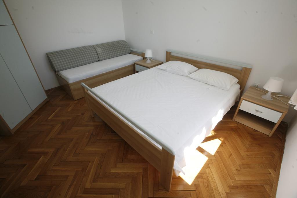 Apartments Roza Miskovici Екстер'єр фото