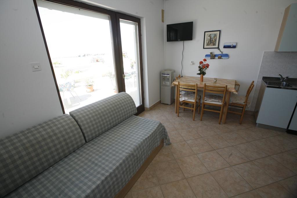 Apartments Roza Miskovici Екстер'єр фото