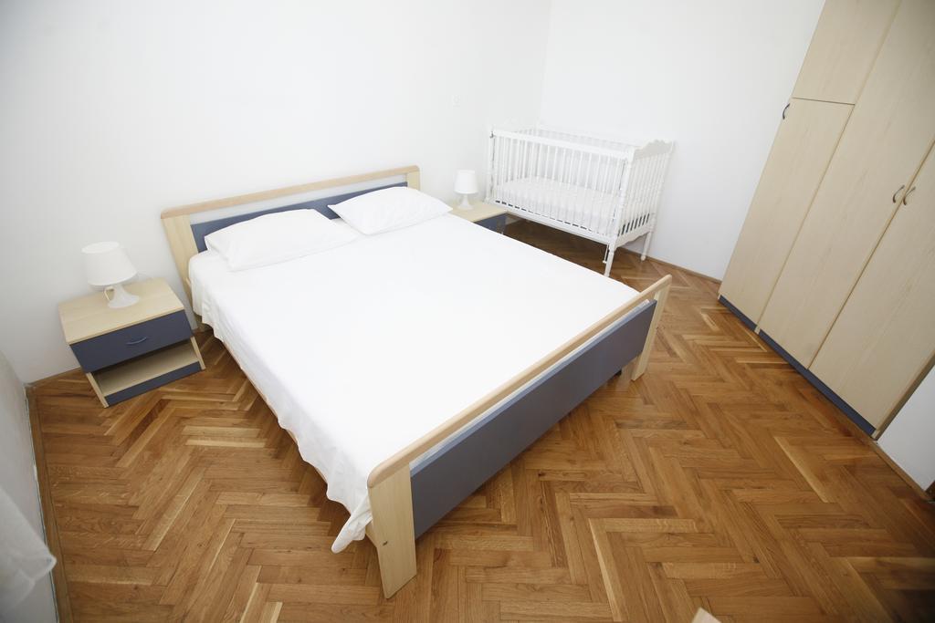 Apartments Roza Miskovici Екстер'єр фото