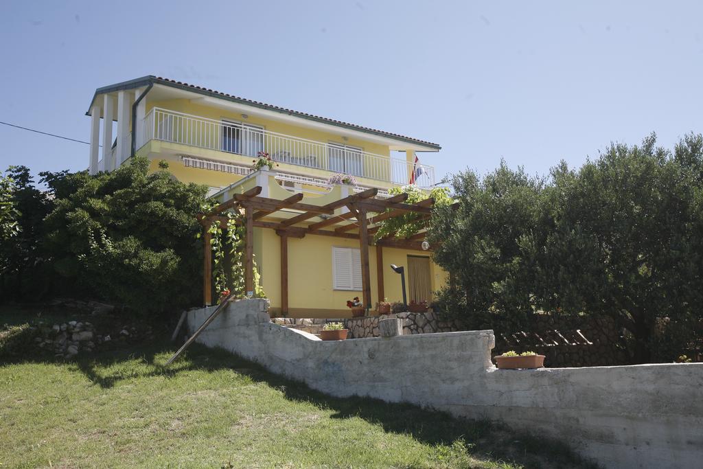 Apartments Roza Miskovici Екстер'єр фото